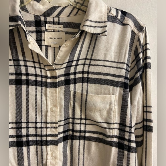 American eagle ahh mazingly soft boyfriend fit plaid flannel button up Medium - Picture 3 of 6